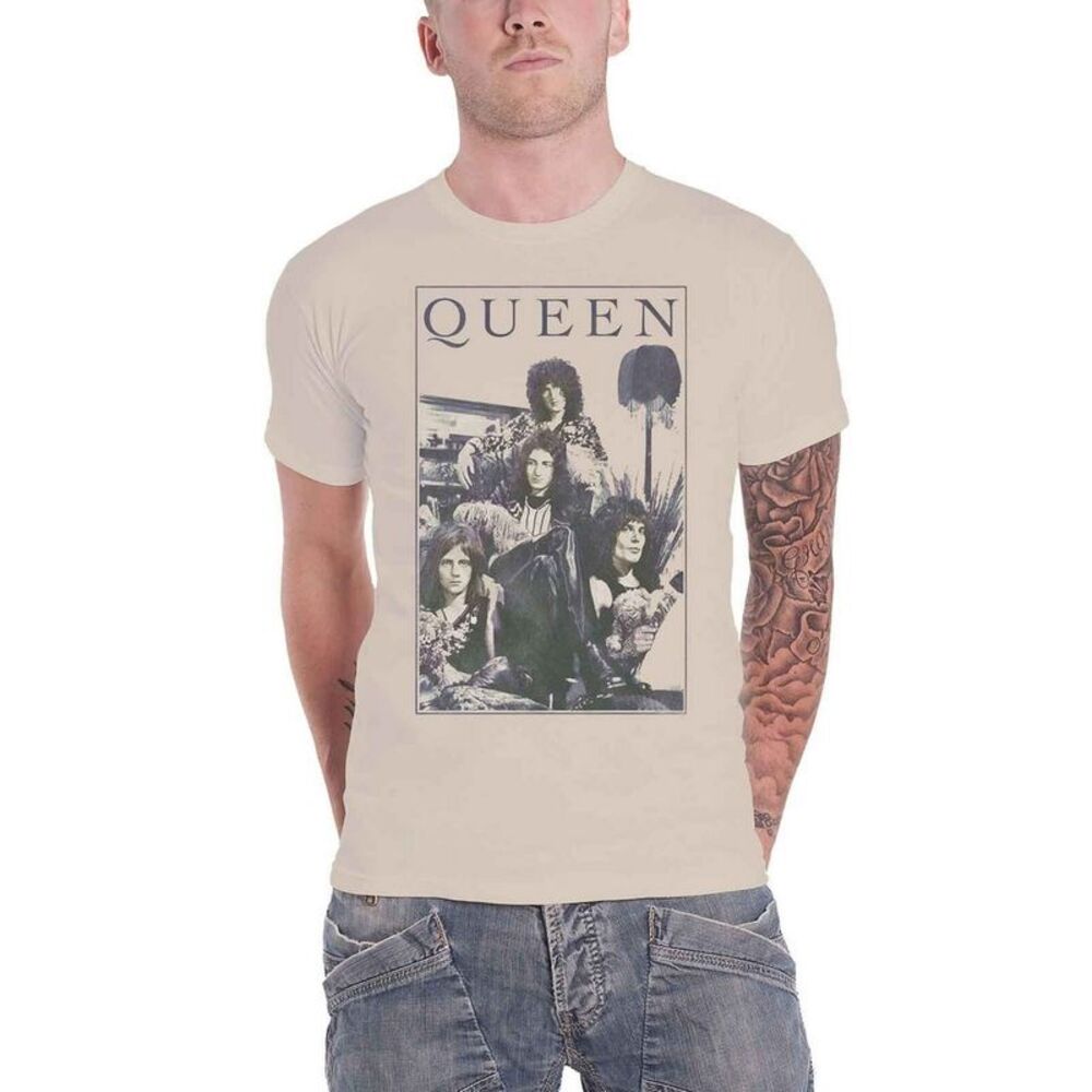 Queen Unisex Adult Frame T-Shirt / Sand